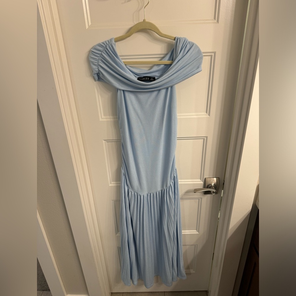 Lioness Off-Shoulder Light Blue Maxi Dress **HEMMED**- Medium - Picture 4 of 6